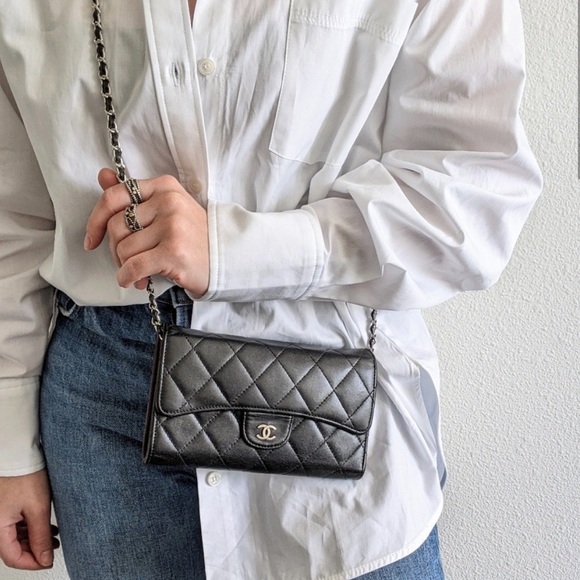 Authentic Chanel Quilted Wallet WOC On Chain - Picture 1 of 11